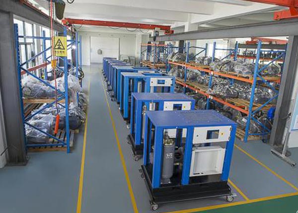 螺桿式空壓機廠房展示